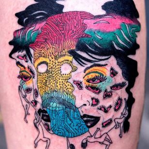 Qué hay adentro.  Tattoo by Julian Llouve #JulianLlouve #color #linework #illustrative #surrealistic #cyberpunk #circuitboard #eyes #bodies #rainbow #portrait #ladyhead