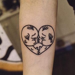 Baby heart tattoo by Woohyun Heo #WoohyunHeo #babies #baby #love #kiss #heart (Photo: Instagram)