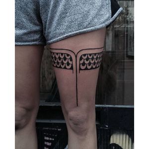 Thigh band tattoo by Om Kantor. #OmKantor #blackwork #sacredgeometry #handpoke #telaviv #thighband #garter #thighgarter