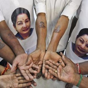 People showing their portrait tattoo of Indian chief minister Jayalalithaa #masstattoo #india #dedication #politicaltattoo #politics