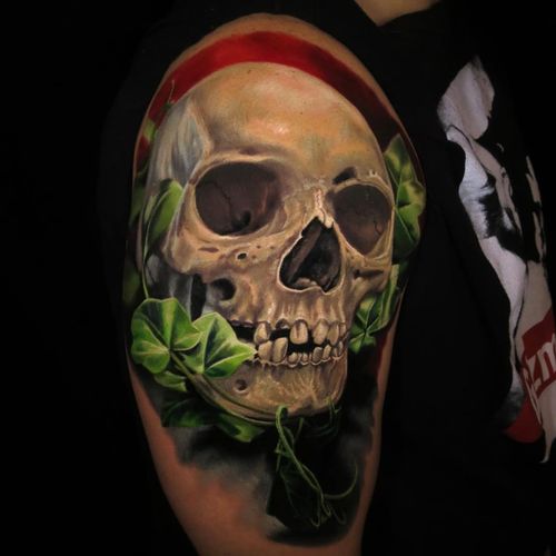 The tattoo Jamie Schene describes in the passage above. (Via IG - jamie_schene) #JamieSchene #skull #colorrealism