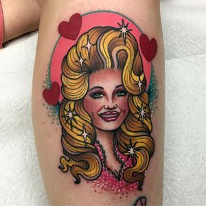 Tattoo by Roberto Euan #RobertoEuan #newtraditional #color #portrait #DollyParton #singer #musictattoo #stars #heart #sparkle #ladyhead #music #love