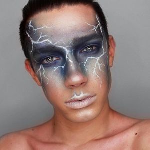 Lightning Storm by James Charles (via IG-jcharlesbeauty) #Covergirl #makeupartist #mua #halloween #makeup #thunderstorm #lightning #JamesCharles