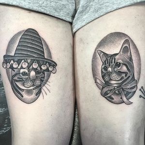 Sweet cat tattoos by Amy Victoria Savage #AmyVictoriaSavage #dotwork #animal #cat