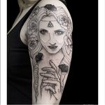 Beautiful tattoo by Serena Caponera #SerenaCaponera #illustrative #blackwork #sketch #graphic