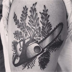 Chainsaw Tattoo by Scott Bakoss. Black and grey chainsaw tattoos are awesome. #Chainsaw #ChainsawTattoo #ChainsawTattoos #Coo lTattoos #TraditonalTattoo #GapFiller #ScottBakoss #Blackandgrey