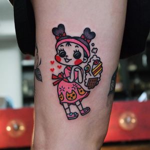 Cutie tattoo by Yoojin aka stnrtatt #TattooerYoojin #Yoojin #stnrtatt #desserttattoos #color #graphic #popart #manga #girl #cake #lollipop #chocolate #cat #kitty #hearts #cute