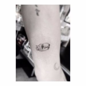 Miley Cyrus' tattoo dedicated to her deceased puffer fish. #celebrities #pets #mileycyrus