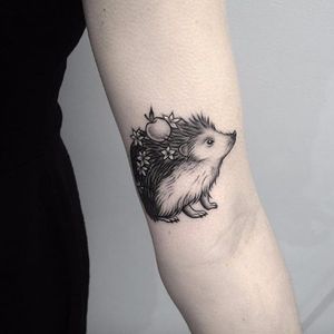 Hedgehog tattoo by Elizabeth Markov. #hedgehog #animal #flower #blackandgrey