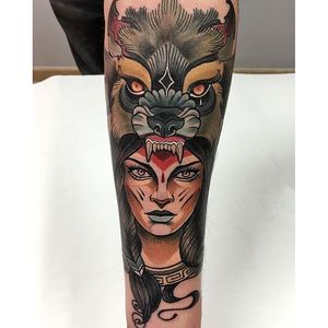 Wolf Cowl Tattoo by Josep Canti #animalcowl #cowltattoo #wolf #woman #lady #cowl #wolfcowl #neotraditional Traditional #JosepCanti