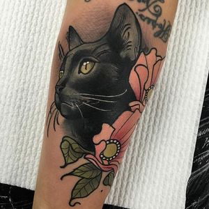 Black cat via instagram TimTavaria #neotraditional #romantic #color #cat #blackcat #TimTavaria