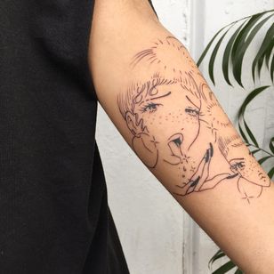 Tatuaje hentai babes por Soto Gang #SotoGang #blackwork #fineline #linework #portrait #ladyhead #lady #tongue #stars #sparkle #hoopearrings #hand #nails # 90s #anime #manga #hentai #fregner
