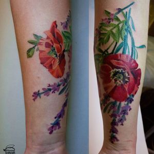 Poppy tattoo by Rit Kit #poppy #flower #RitKit #botanicaltattoo #vegetaltattoo #naturetattoo