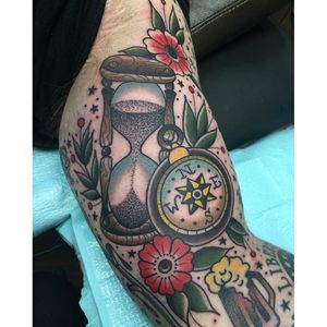 Hourglass Tattoo by Katie McGowan #Traditional #BoldTattoos #ColorfulTattoos #Colorful #KatieMcGowan