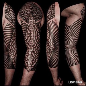 Spiral sleeve. (via IG - lewisink) #geometric #blackwork #pointillism #dotwork #sleeve #lewisink