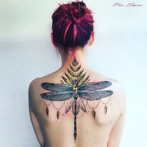 Spine tattoo by Pis Saro. #PisSaro #spine #spineline #back #backbone #line #dragonfly