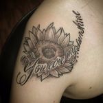 (labradorescence/Instagram) #lyric #sunshine #sunflower #mom #momtattoo #momtattooidea #tattooideaformoms