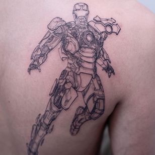 Iron Man Tattoo por Oozy #Oozy #movietattoos #linework #fineline #illustrative #ironman #marvel #comicbook #hero #robot #scifi #superhero