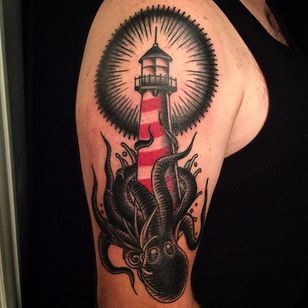 Lighthouse Tattoo por Victor Vaclav #traditional #oldschooltattoo #classic tattoos #boldwillhold #VictorVaclav