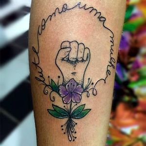 Raised fist tattoo by Mandah Gotsfritz #feminist #power #solidarity #raisedfist #feminism #mandahgotsfritz