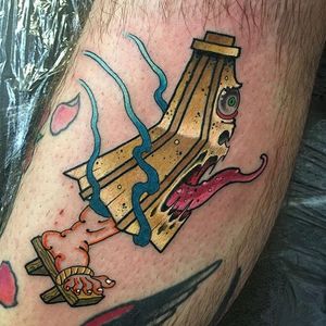 Kasa-Obake Tattoo by Steve H Morante #kasaobake #kasaobaketattoo #kasaobaketattoos #japanesedesigns #weirdtattoo #funtattoos #fillertattoos #SteveHMorante