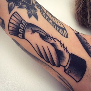 Devils Handshake Tattoo by Jake Pierson #devilshandshake #handshaketattoo #deviltattoo #traditional #JakePierson