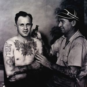 Bert Grimm tattooing one of his clients. #BertGrimm #tattoohistory #traditional