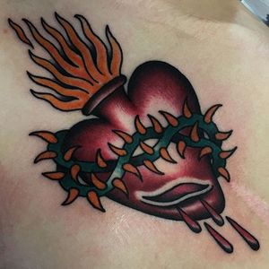 Sacred Heart Tattoo by Lewis Parkin #sacredheart #sacredhearttattoo #traditional #traditionaltattoo #traditionaltattoos #classictattoos #oldschool #oldschooltattoo #traditionalartist #LewisParkin