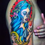Another awesome looking girl tattoo by Jan Fresco. #toxic #JanFresco #goodhandtattoo #neotraditional #coloredtattoo #girl