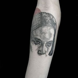 Pointillism portrait tattoo by Nick Avgeris. #NickAvgeris #alternative #contemporary #pointillism #portrait #woman
