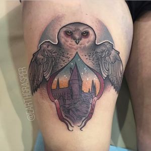 Hedwig and Hogwarts tattooed by Jonathan Penchoff at the Philadelphia Arts Tattoo Convention. (Via IG - earthgrapser) #harrypotter #illustrative #JonathanPenchoff