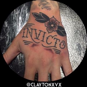 Tattoo por Clayton Guedes! #TatuadoresBrasileiros #TatuadoresdoBrasil #TattooBr #TattoodoBr #SãoPaulo #tradicional #traditional #oldschool #invicto #handtattoo
