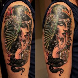 Stunning expression in this ladyhead and bird tattoo. Tattoo by Arron Townsend #ArronTownsend #neotraditional #L3InkTattoo #Liverpool #UKTattooer #ladyhead #gypsy #bird