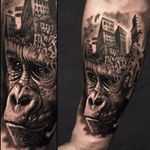 Planeta dos Macacos! Sabe quem fez essa tattoo? Conta pra gente! #Planetadosmacacos #Planetoftheapes #timburton #timburtontattoo