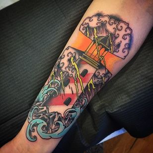 Lighthouse Tattoo por Scott Garitson #lighthouse #lighthousetattoo #neotraditional #neotraditionaltattoo #traditionaltattoo #traditional #fedtattoos #ScottGaritson