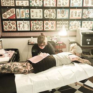 Artist Jaclyn Rehe at work (via IG-jaclynrehe) #americantraditional #pinup #artist #tattooartist #color #JaclynRehe #ChapelTattoo