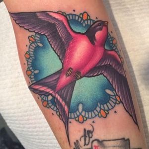 Beautiful sparrow tattoo by Megan Massacre #meganmassacre #bird