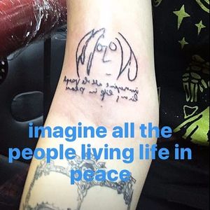 Jackson's new John Lennon-inspired tattoo. #ParisJackson #MichaelJackson #JohnLennon #TheBeatles #Imagine