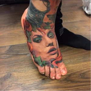 Christian Boye Larsen also does color tattoos #ChristianBoyeLarsen #realistic #portrait #color #woman #womanportrait