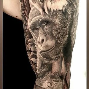 Realistic gorilla tattoo (via IG -- tattoosdotcom) #gorilla #gorillatattoo