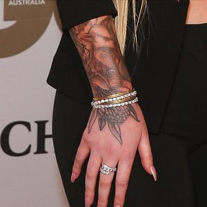 Iggy Azalea's new forearm tattoos. #IggyAzalea #Rapper #Celebrities