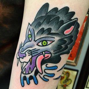 Tatuaje de lobo por Vinny Morris