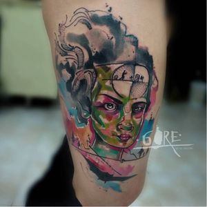 Awesome colorful twist on the Bride of Frankenstein Tattoo by Diego Calderon #ArtByDiegore #DiegoCalderon #ColombianTattooers #ColombianArtists #watercolor #abstract #BrideOfFrankenstein