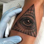 Clean and smoothly done. All seeing eye tattoo by Ricky Williams. #RickyWilliams #monochromatic #allseeingeye #eye #blackandgray #blackandgrey