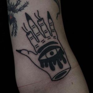 Hand Tattoo by Jack Watts @Tattoosforyourenemies #Tattoosforyourenemies #sangbleu #london #black #blackwork #traditional #hand