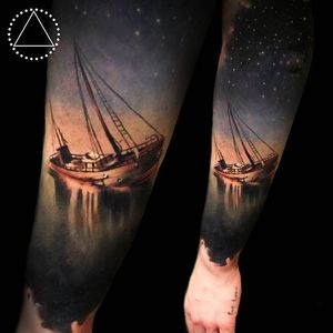 Beautiful Scenic Tattoo of a ship and the stars by Saga Anderson @inkbysaga #SagaAnderson #InkbySaga #Realistic #Galaxy #Cosmic #Universe #Stars #Planets #Ship #Realismclub