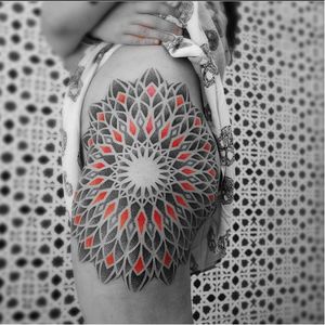 Mandala tattoo by Pierluigi Cretella #PierluigiCretella #geometric #dotwork #mandala #sacredgeometry #ornamental