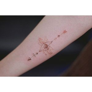 Arrow tattoo by Seoeon. #Seoeon #southkorean #korea #korean #subtle #arrow