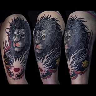 Tatuaje de león por Rakov Serj