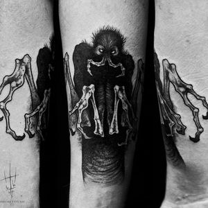 Lovecraftian monster tattoo by Sergei Titukh #SergeiTitukh #blackwork #monster